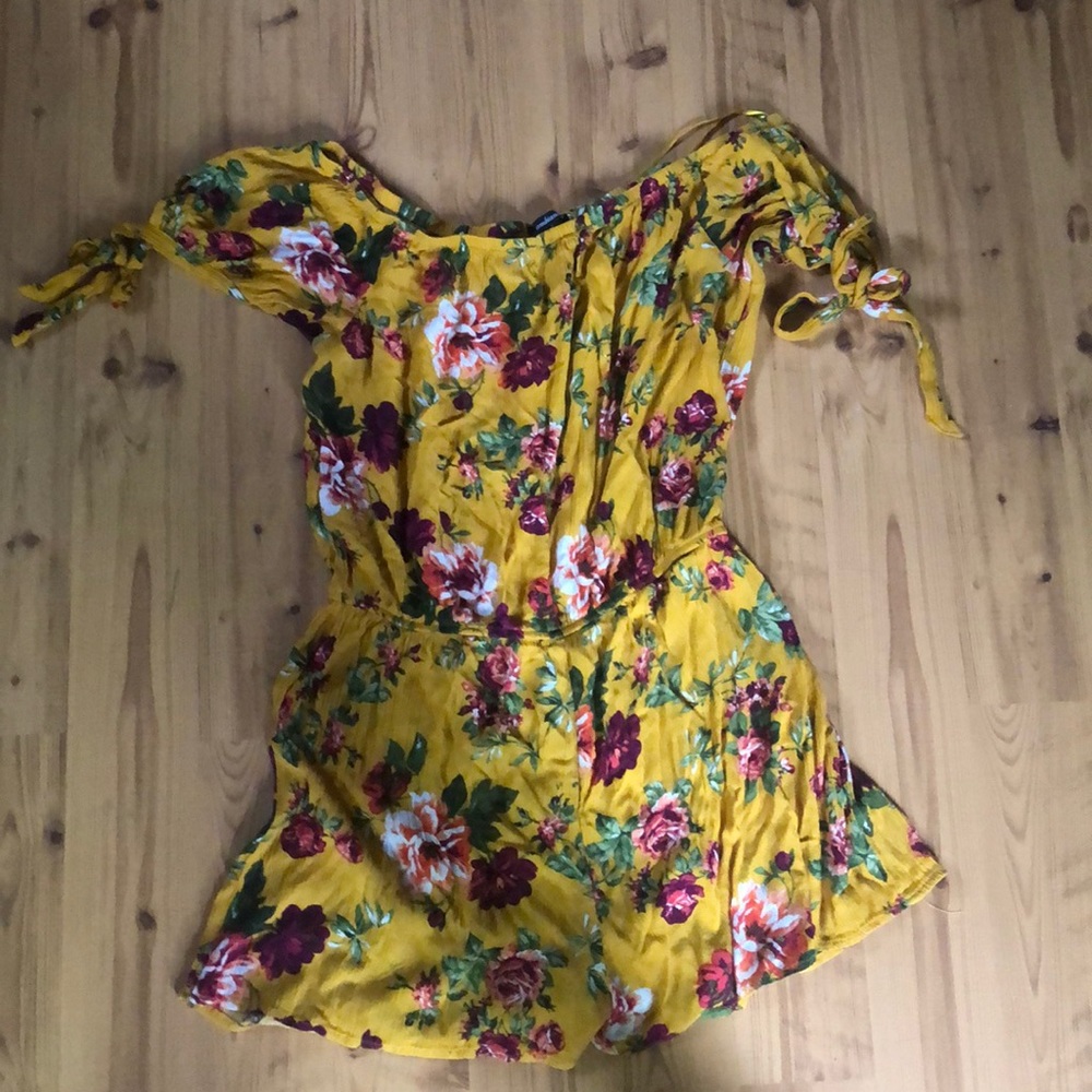 Off-the-shoulder Romper